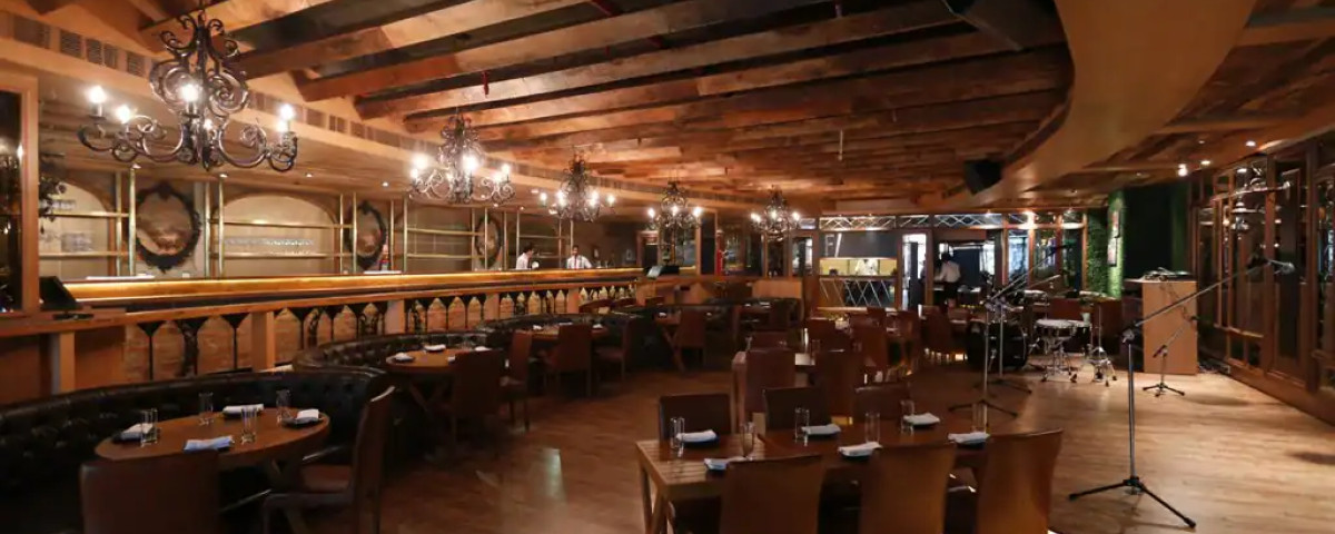 Farzi Cafe, DLF Cyber Hub Gurugram