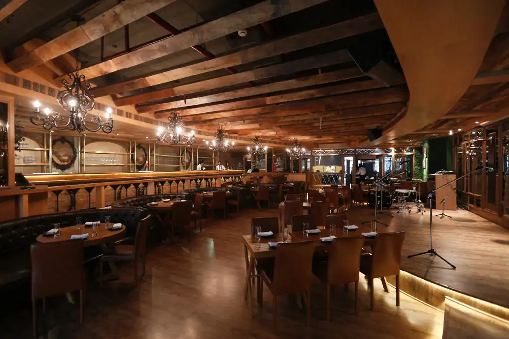 Farzi Cafe, DLF Cyber Hub Gurugram photo 1